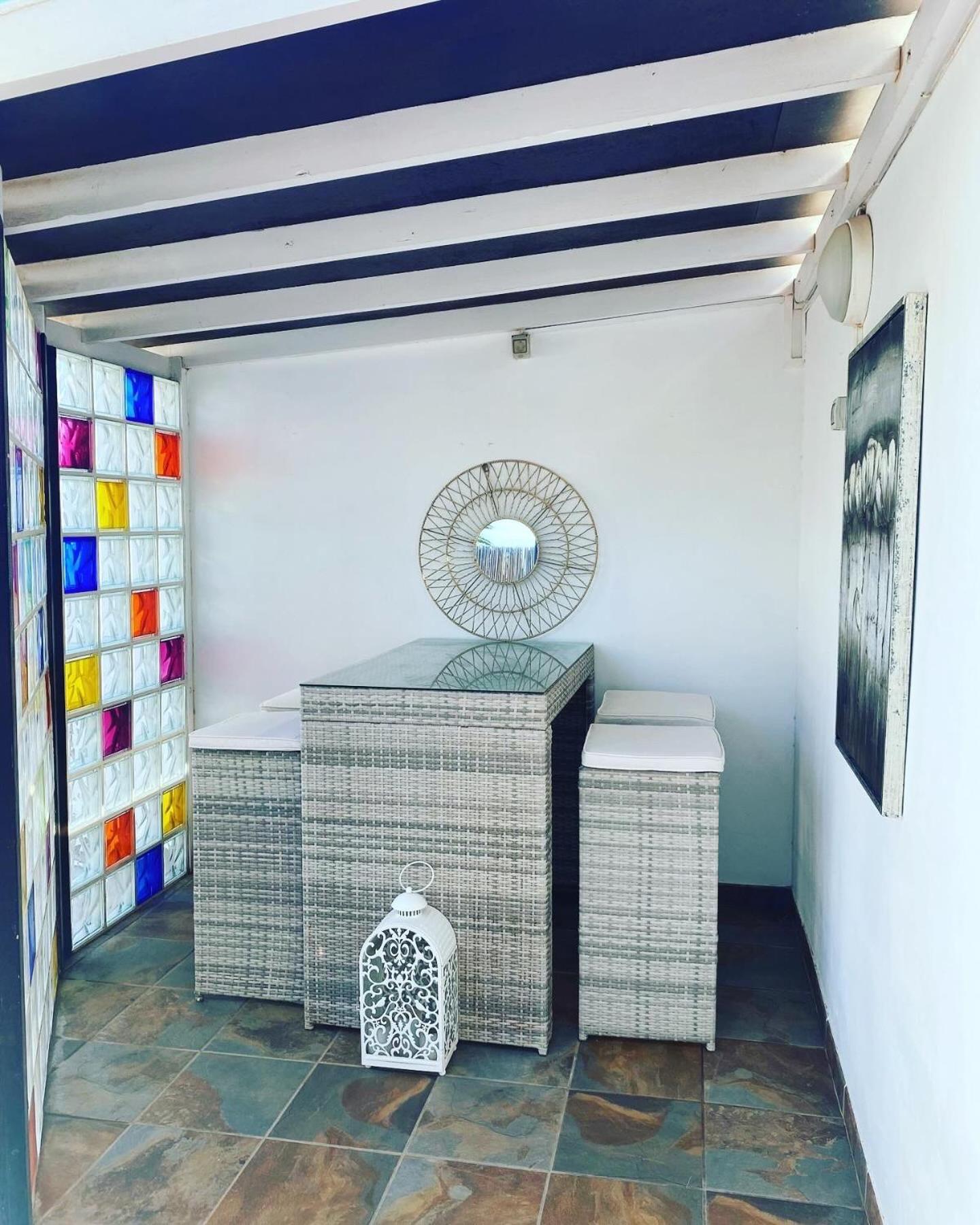 Large Studio Apartment! Costa Teguise Luaran gambar